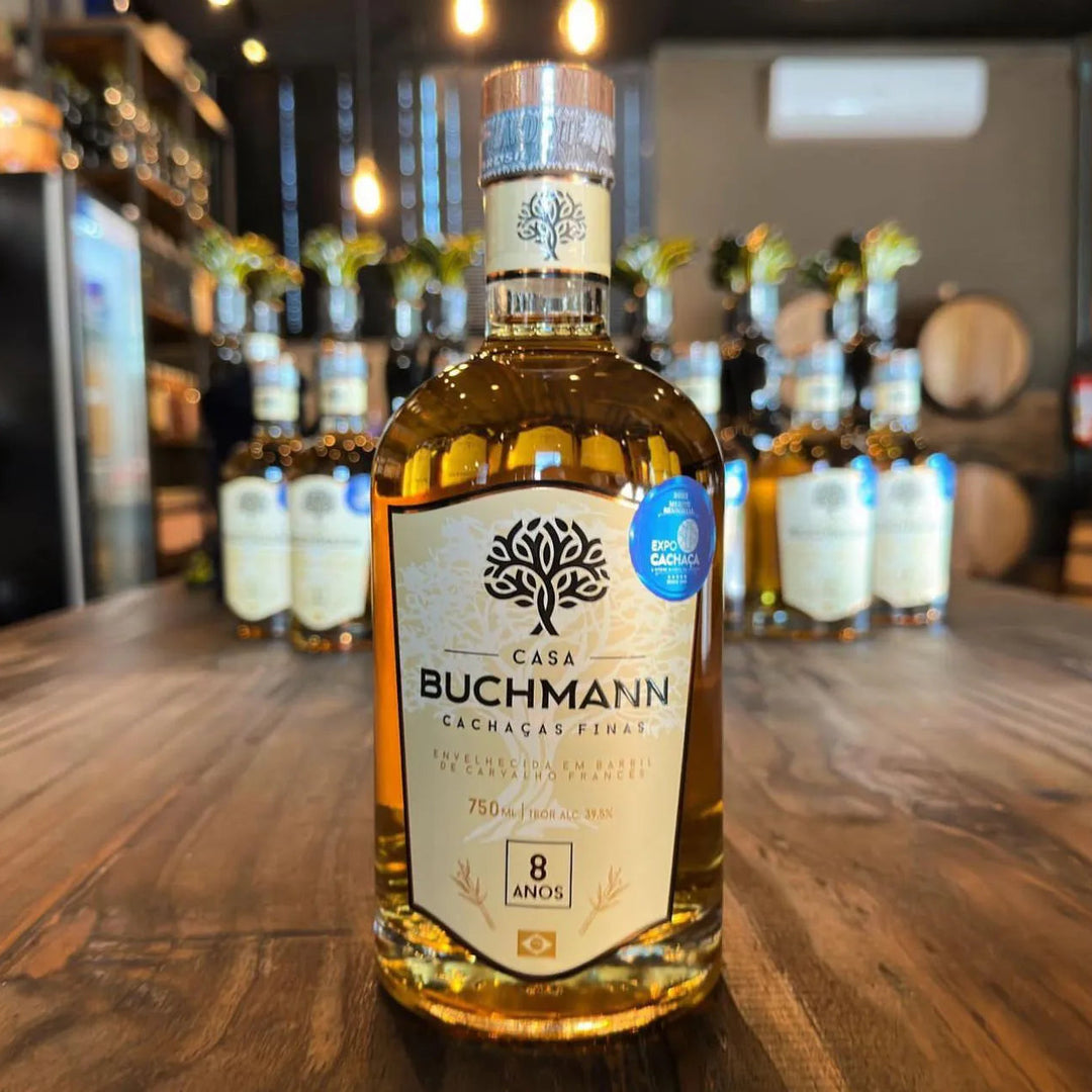CACHAÇA ENVELHECIDA EM CARVALHO FRANCÊS 8 ANOS (750Ml)