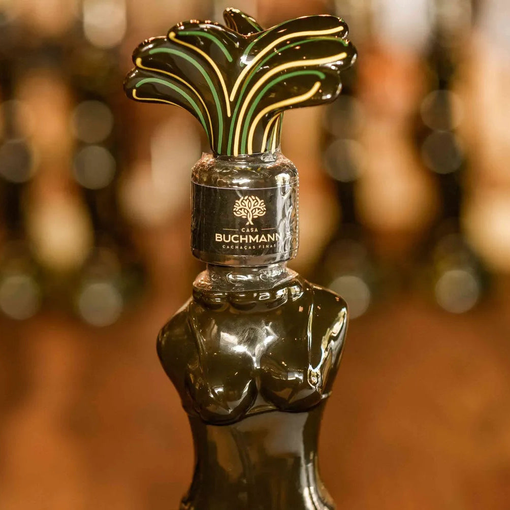 CACHAÇA MULATA ENVELHECIDA EM CARVALHO FRANCÊS 3 ANOS (700Ml)