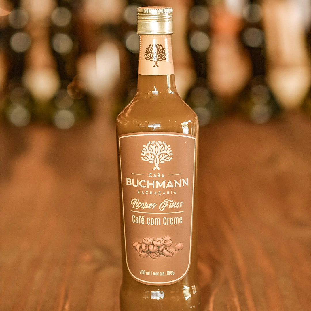 LICOR FINO COM SABOR DE CAFÉ COM CREME (700Ml)