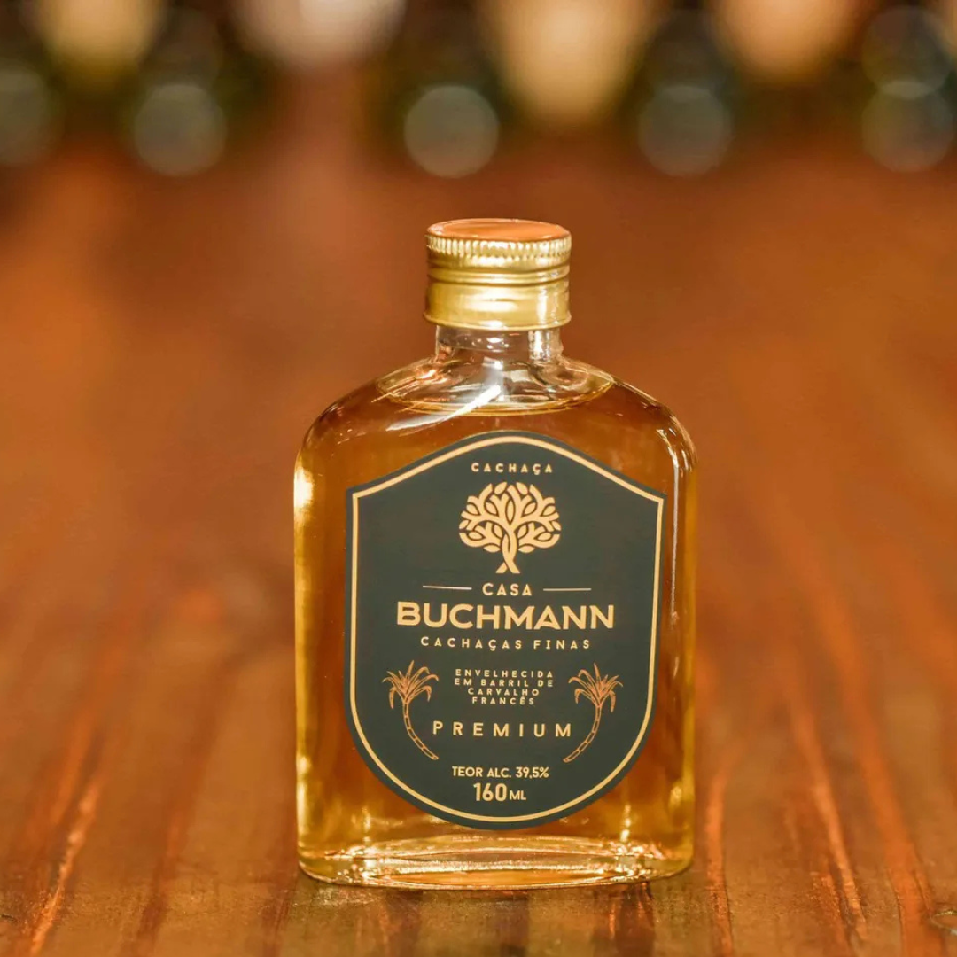 CACHAÇA ENVELHECIDA EM CARVALHO FRANCÊS 3 ANOS (160Ml)