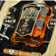 Kit Cachaça Envelhecida em Carvalho Francês 12 Anos (700ml)