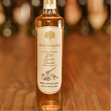 CACHAÇA MISTA COM SABOR DE MEL, CRAVO E CANELA (500Ml)
