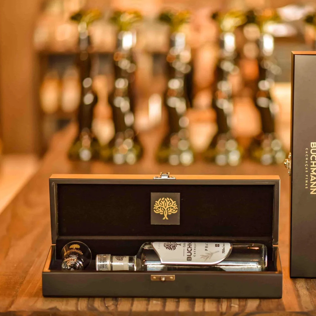 KIT CACHAÇA DE ALAMBIQUE (700Ml) | CAIXA MODERNA